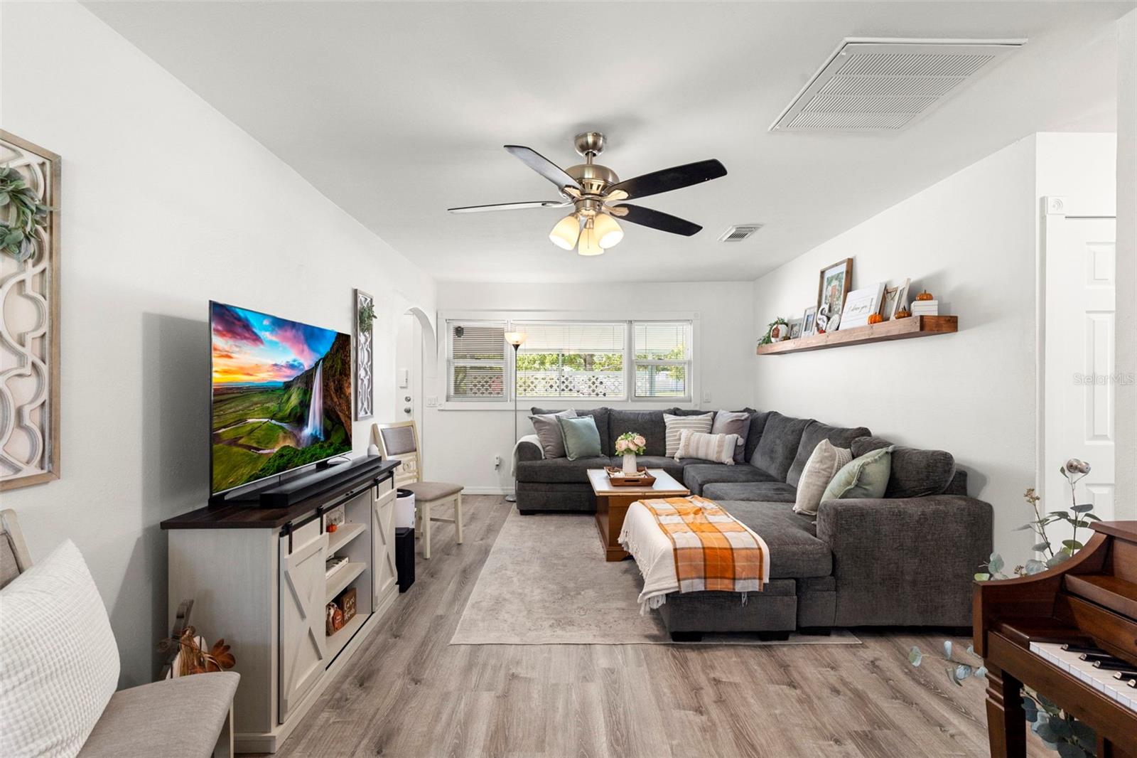 MEADOW LAWN 1ST ADD - Residential