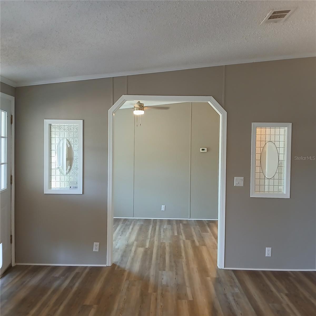 CRYSTAL POINTE UNIT 01 - Residential