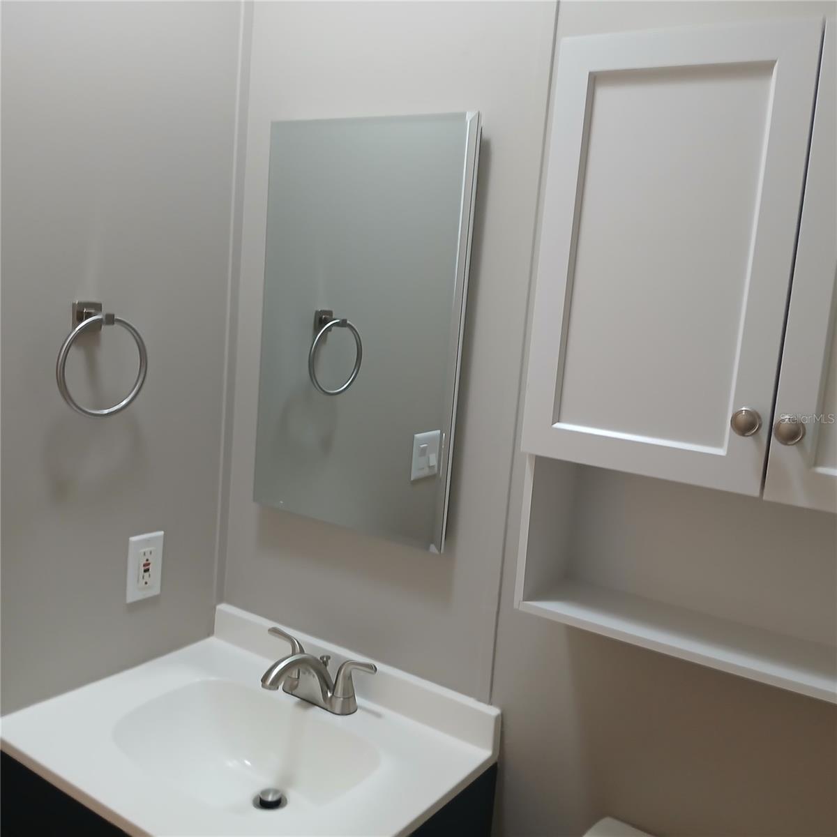 CRYSTAL POINTE UNIT 01 - Residential