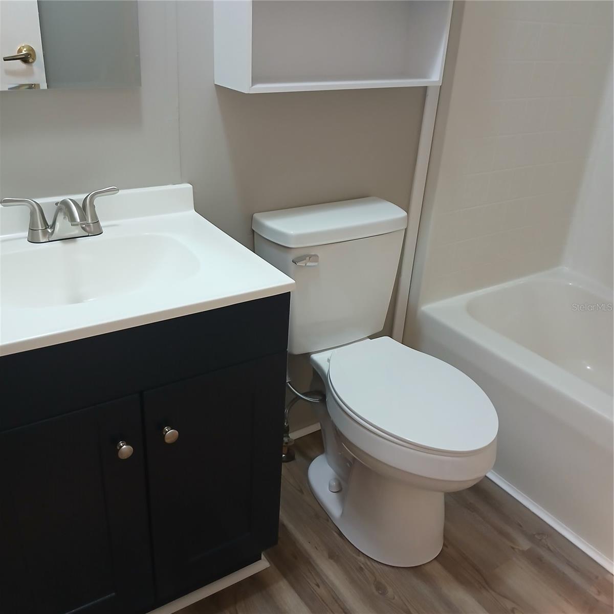 CRYSTAL POINTE UNIT 01 - Residential