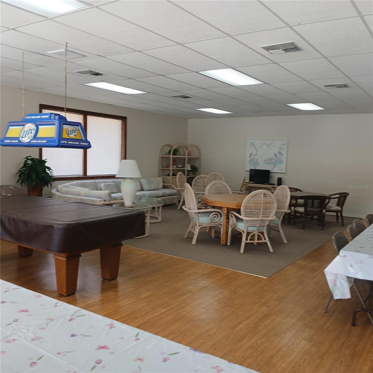 CRYSTAL POINTE UNIT 01 - Residential