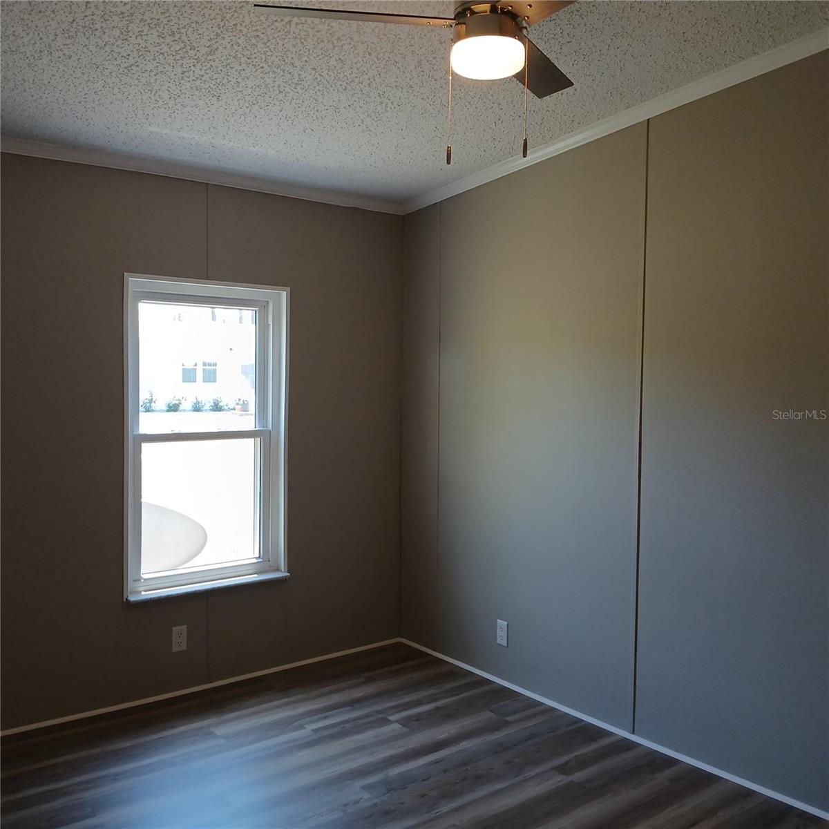 CRYSTAL POINTE UNIT 01 - Residential