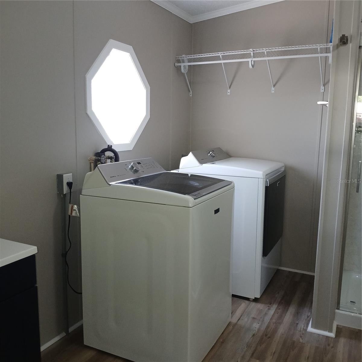 CRYSTAL POINTE UNIT 01 - Residential