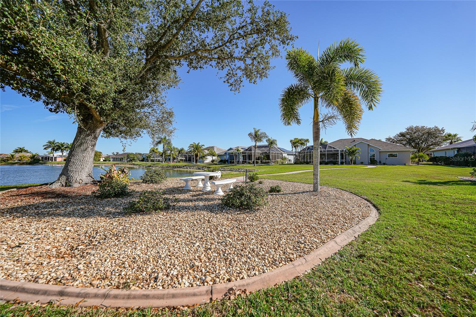 LAKE PEMBROKE FIRST ADD - Residential