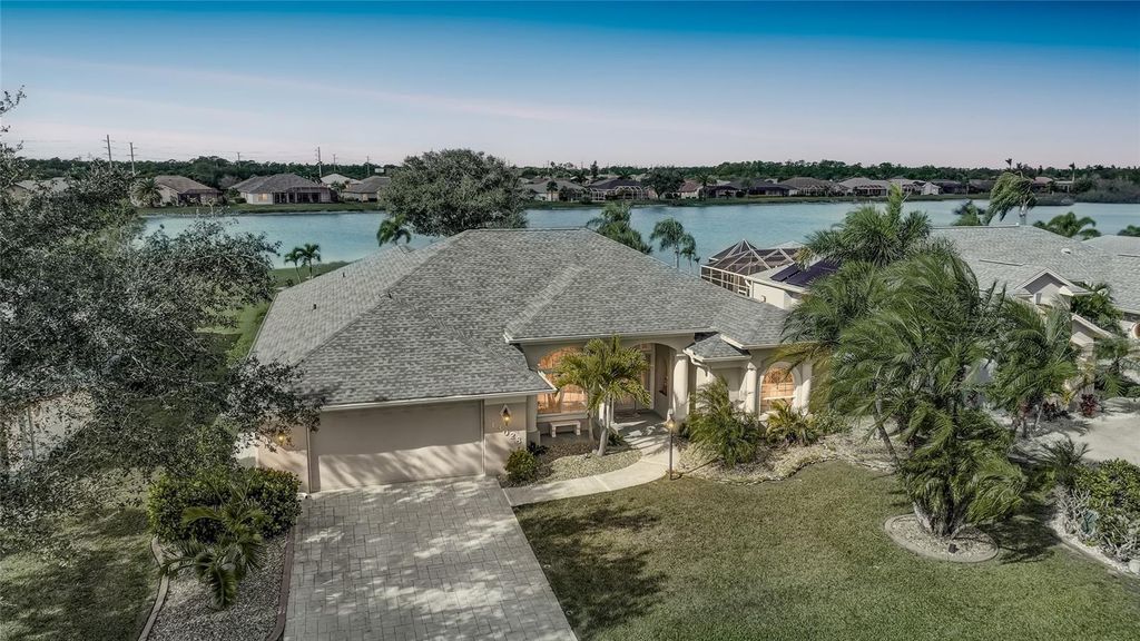 Photo of 13028 SW Kingsway Circle, Lake Suzy, FL 34269 (MLS # C7519311)