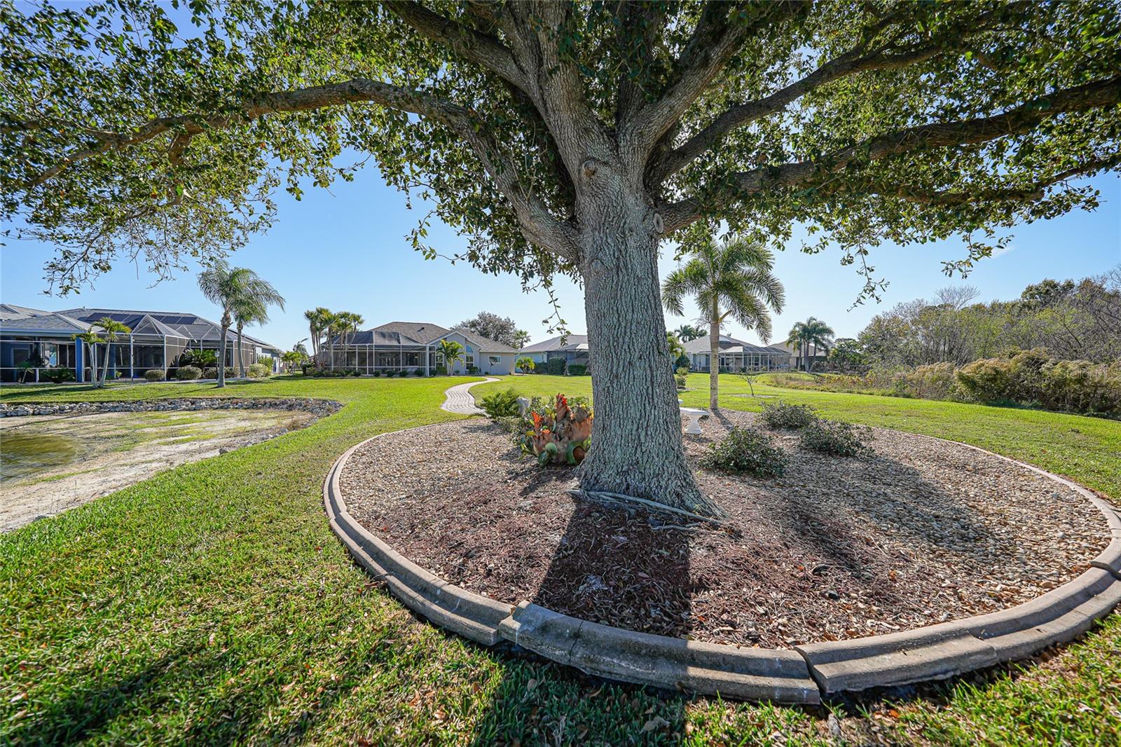 LAKE PEMBROKE FIRST ADD - Residential