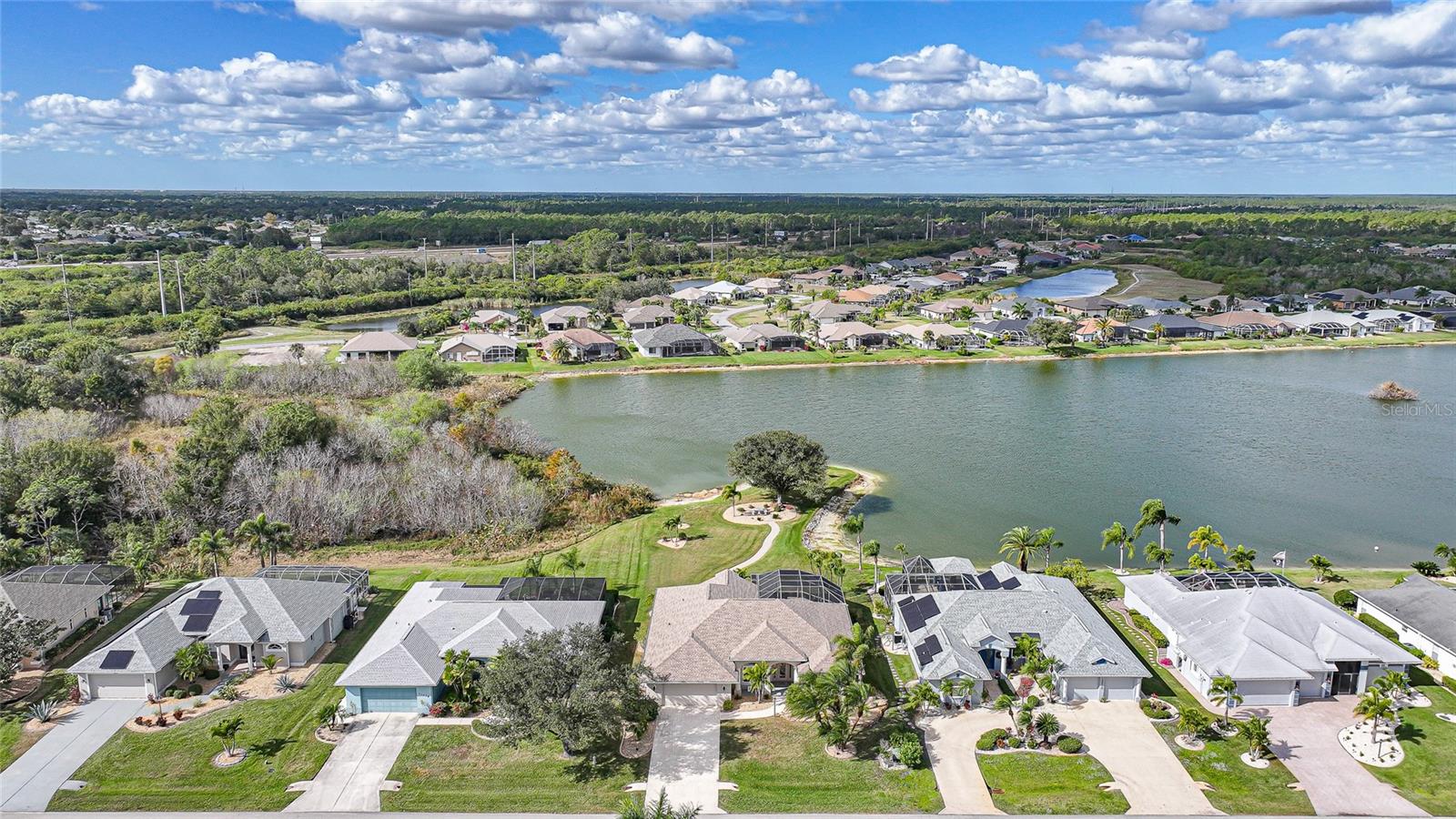 LAKE PEMBROKE FIRST ADD - Residential