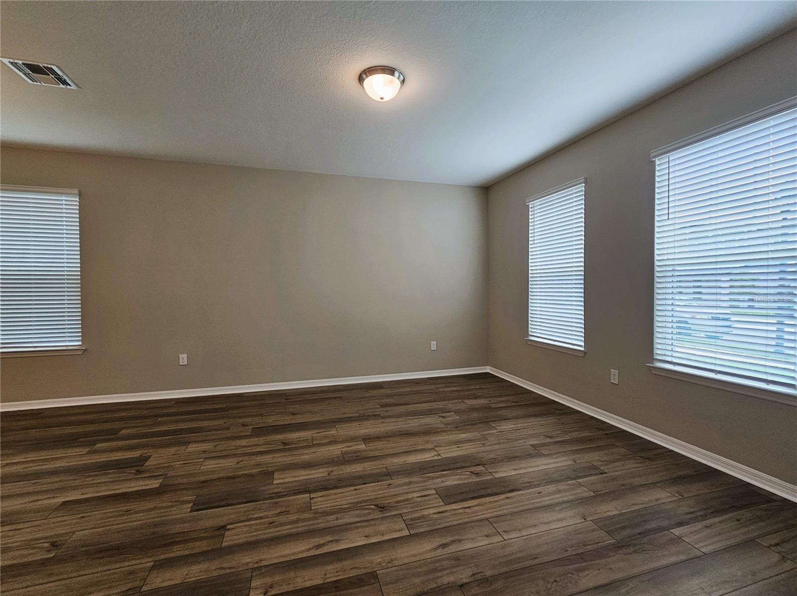 HIGHLAND RDG PH 2 - Residential Lease