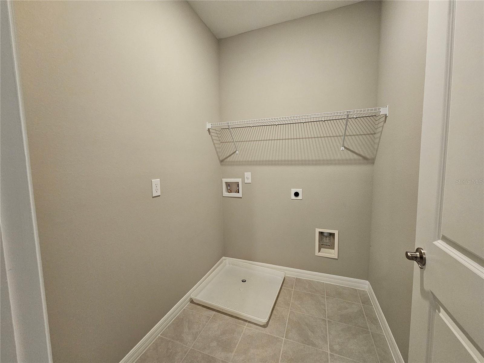 HIGHLAND RDG PH 2 - Residential Lease