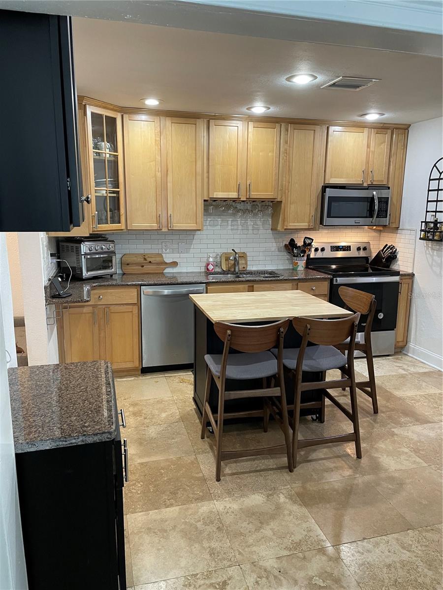 162 ORANGE PLACE