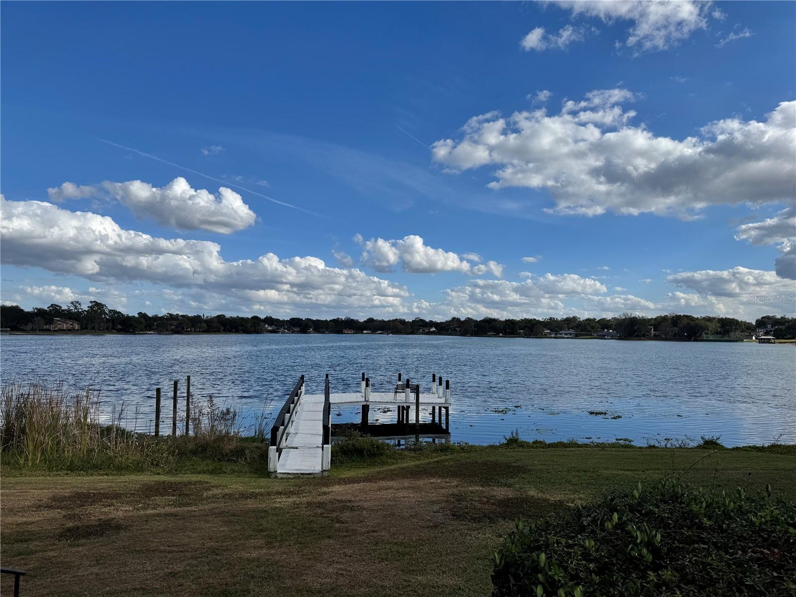 PINELOCH LAKE APTS - Residential