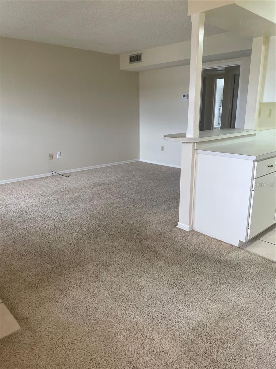 PINELOCH LAKE APTS - Residential