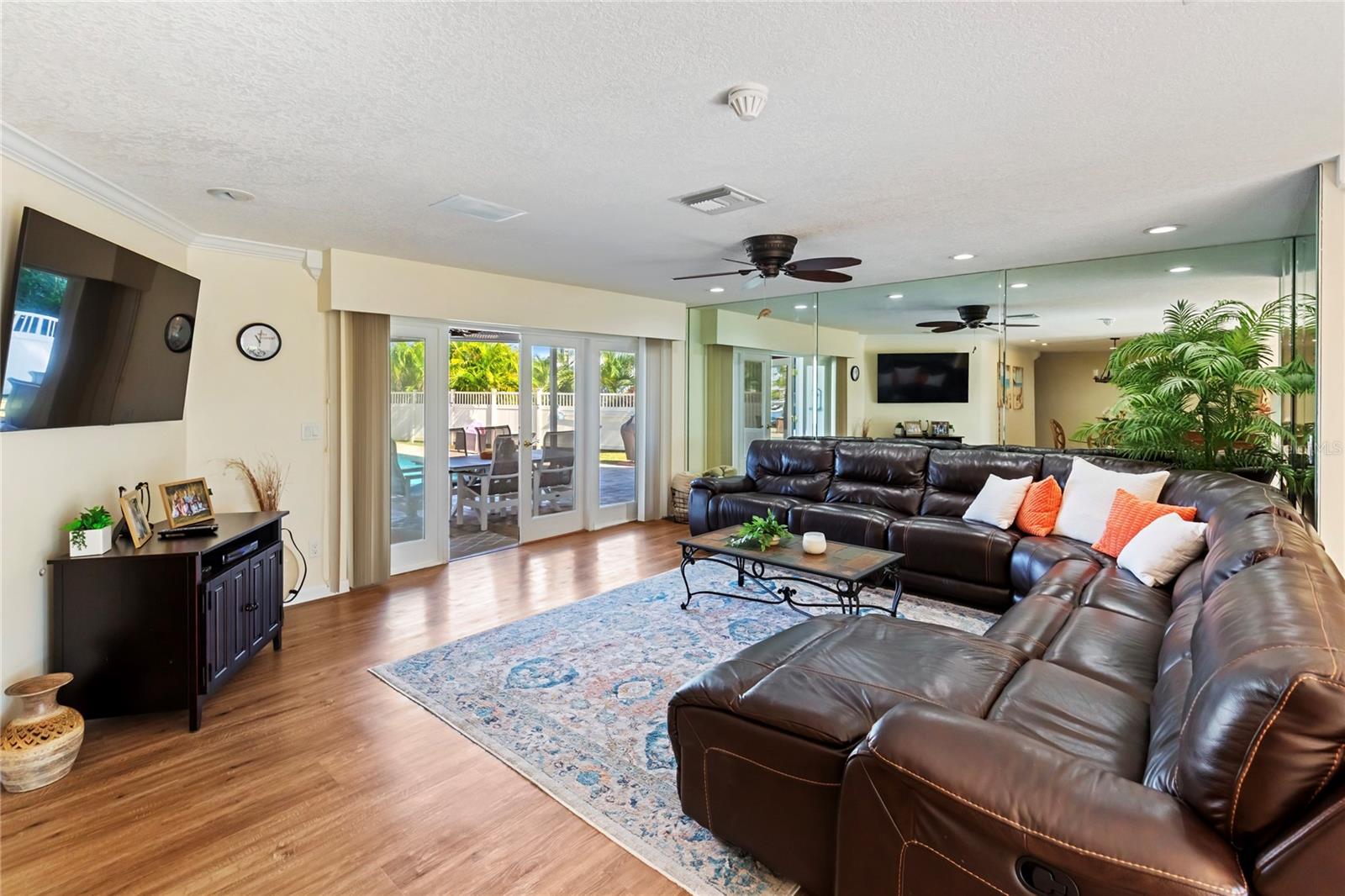 BELLE ISLE - Residential