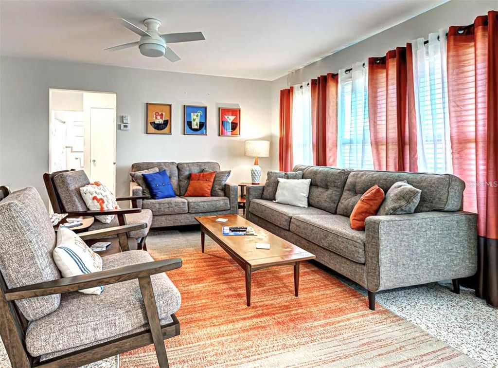 Photo of 220 Glen Oak Road, Venice, FL 34293 (MLS # N6143256)