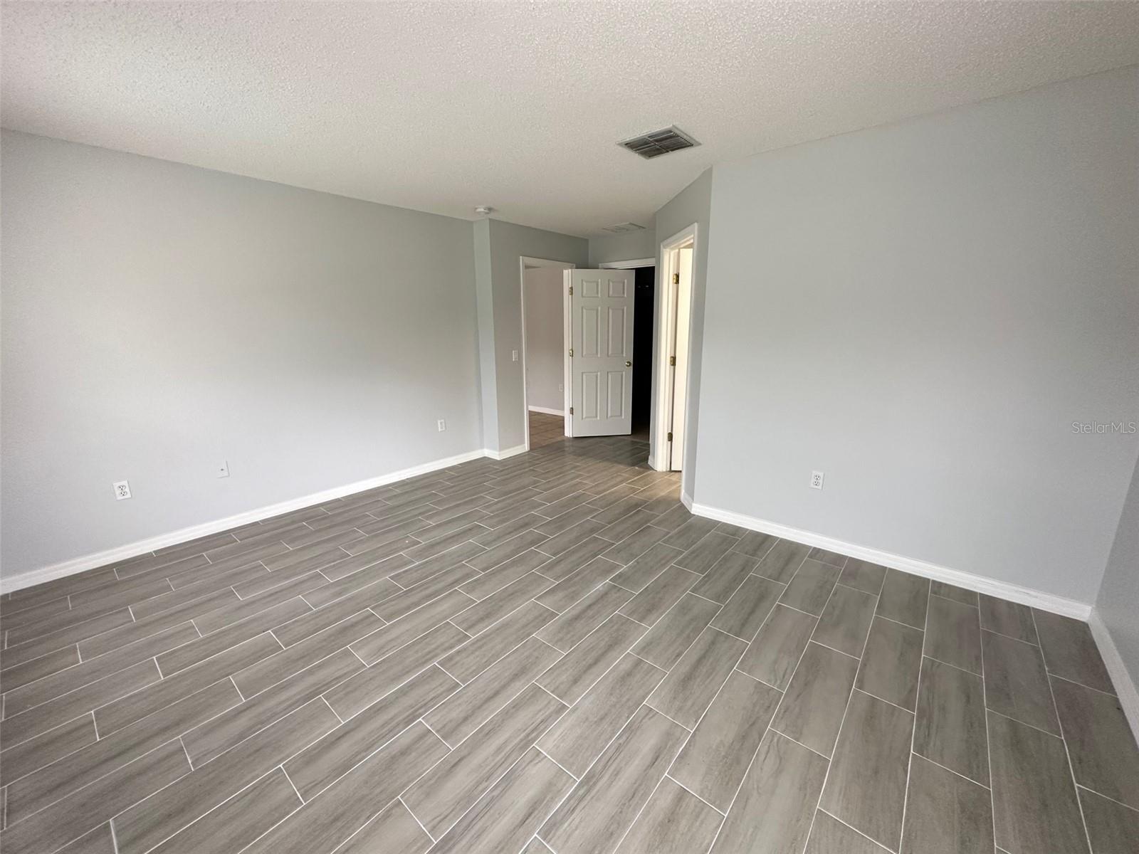 LIBERTY VLG PH 2 - Residential Lease