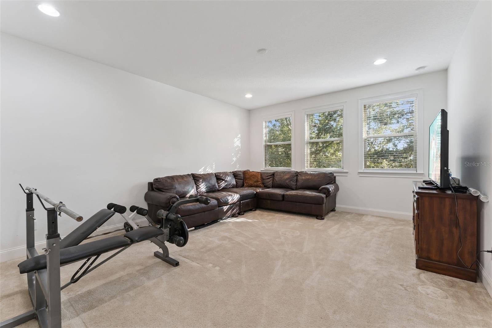 WINDSTONE - Residential