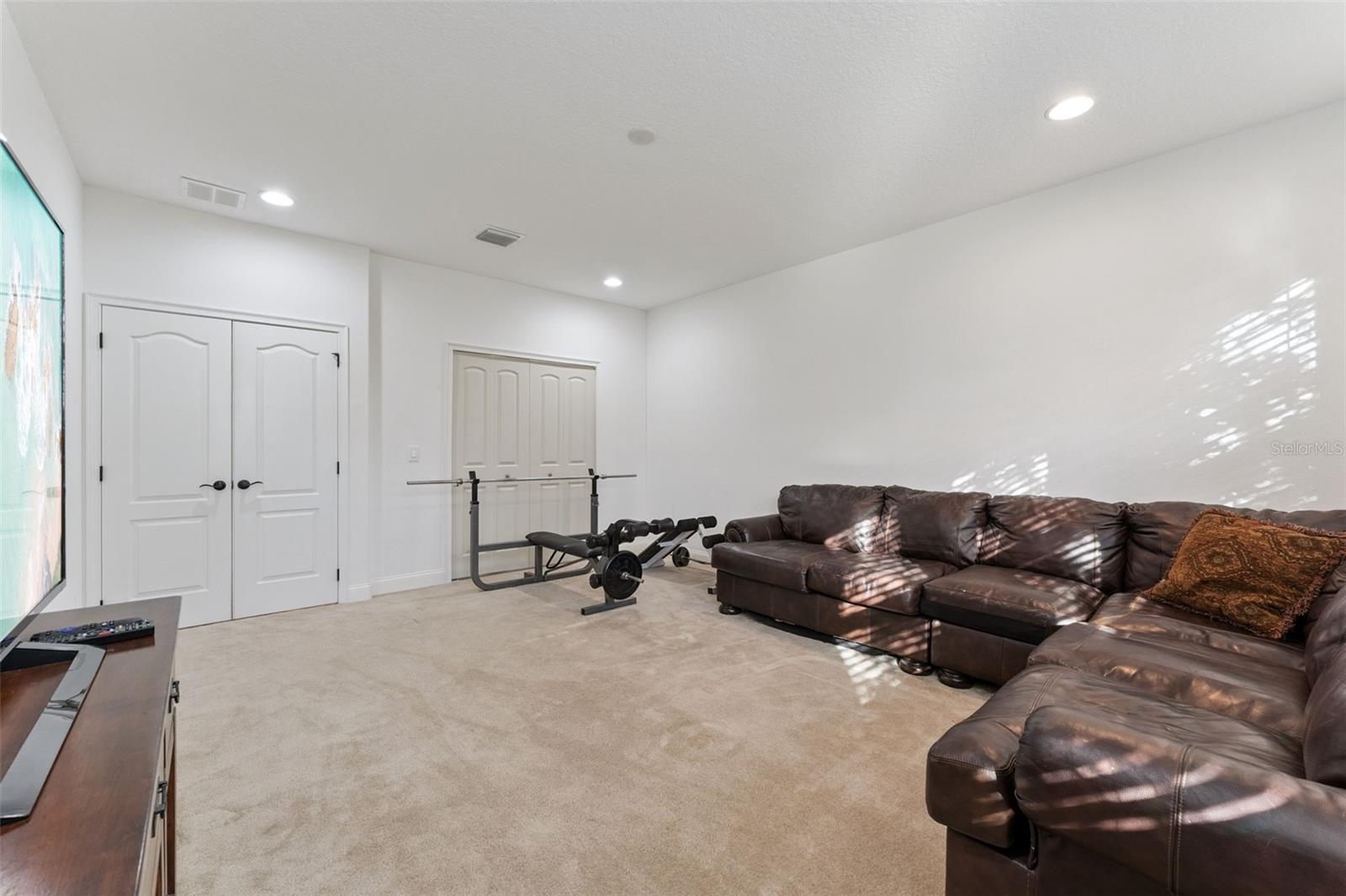 WINDSTONE - Residential