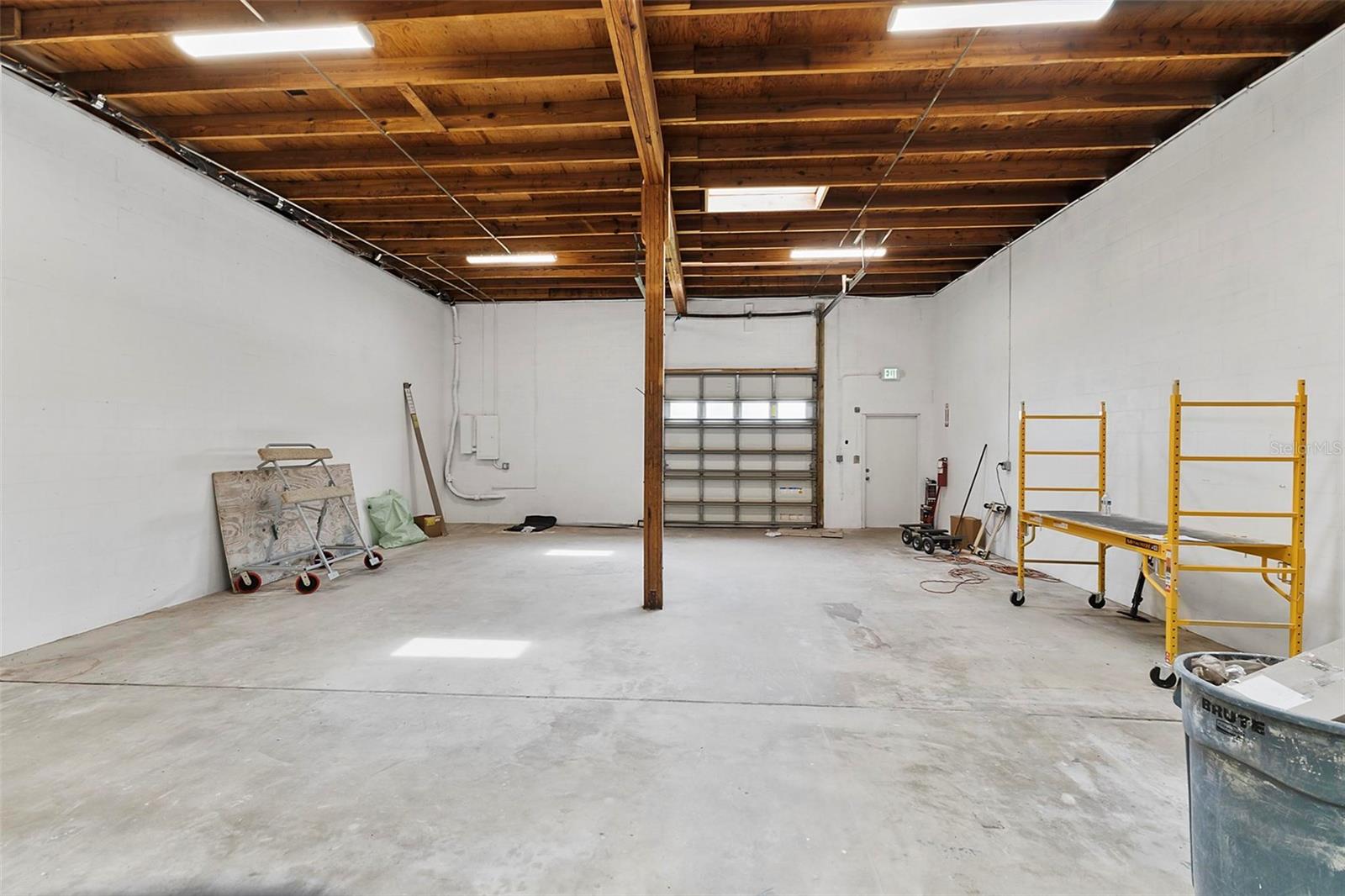 BUENA VISTA SHORES - Commercial Sale