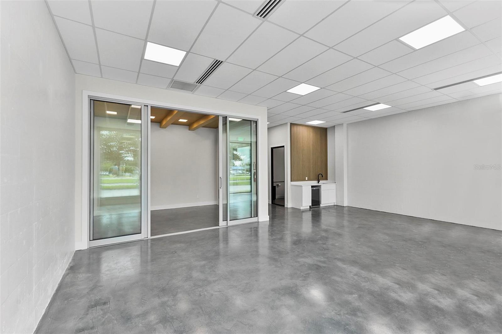 BUENA VISTA SHORES - Commercial Sale