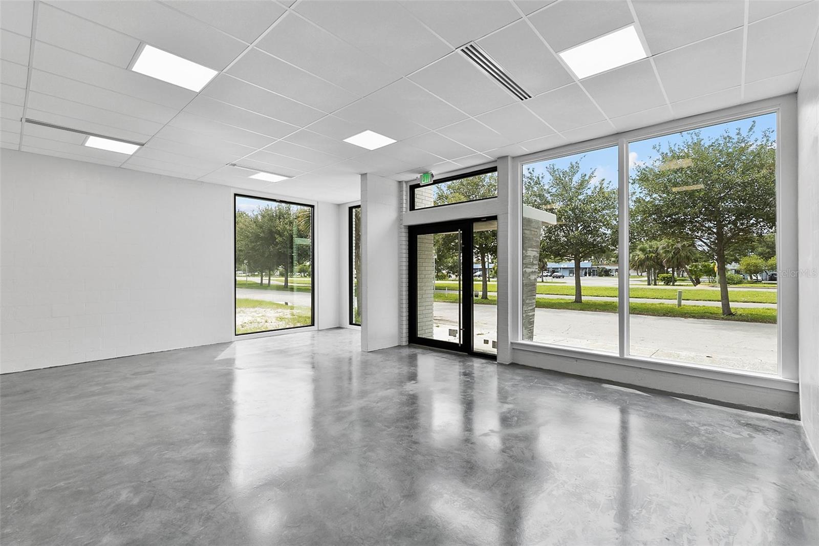 BUENA VISTA SHORES - Commercial Sale