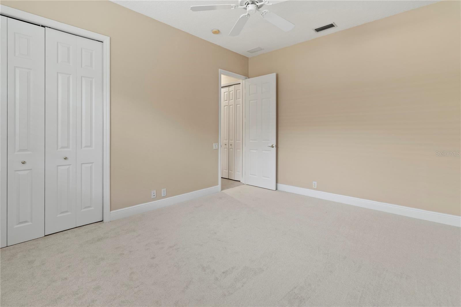 LAKEWOOD RANCH COUNTRY CLUB VILLAGE V&W - Residential Lease