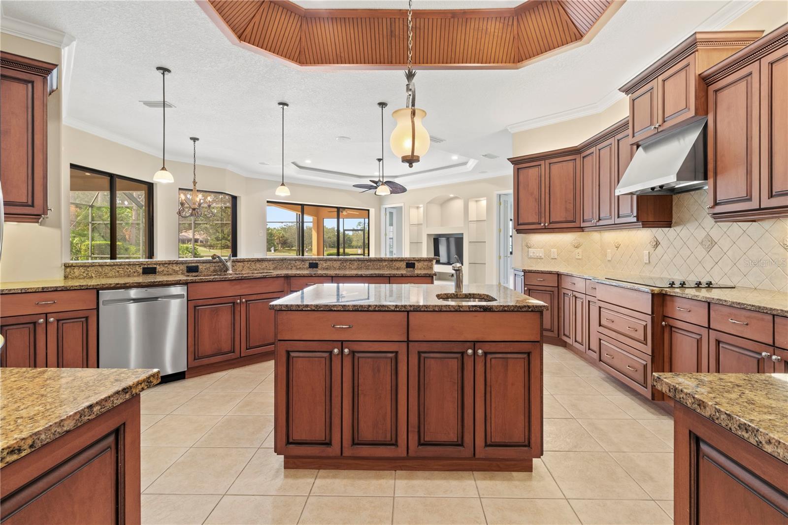 LAKEWOOD RANCH COUNTRY CLUB VILLAGE V&W - Residential Lease