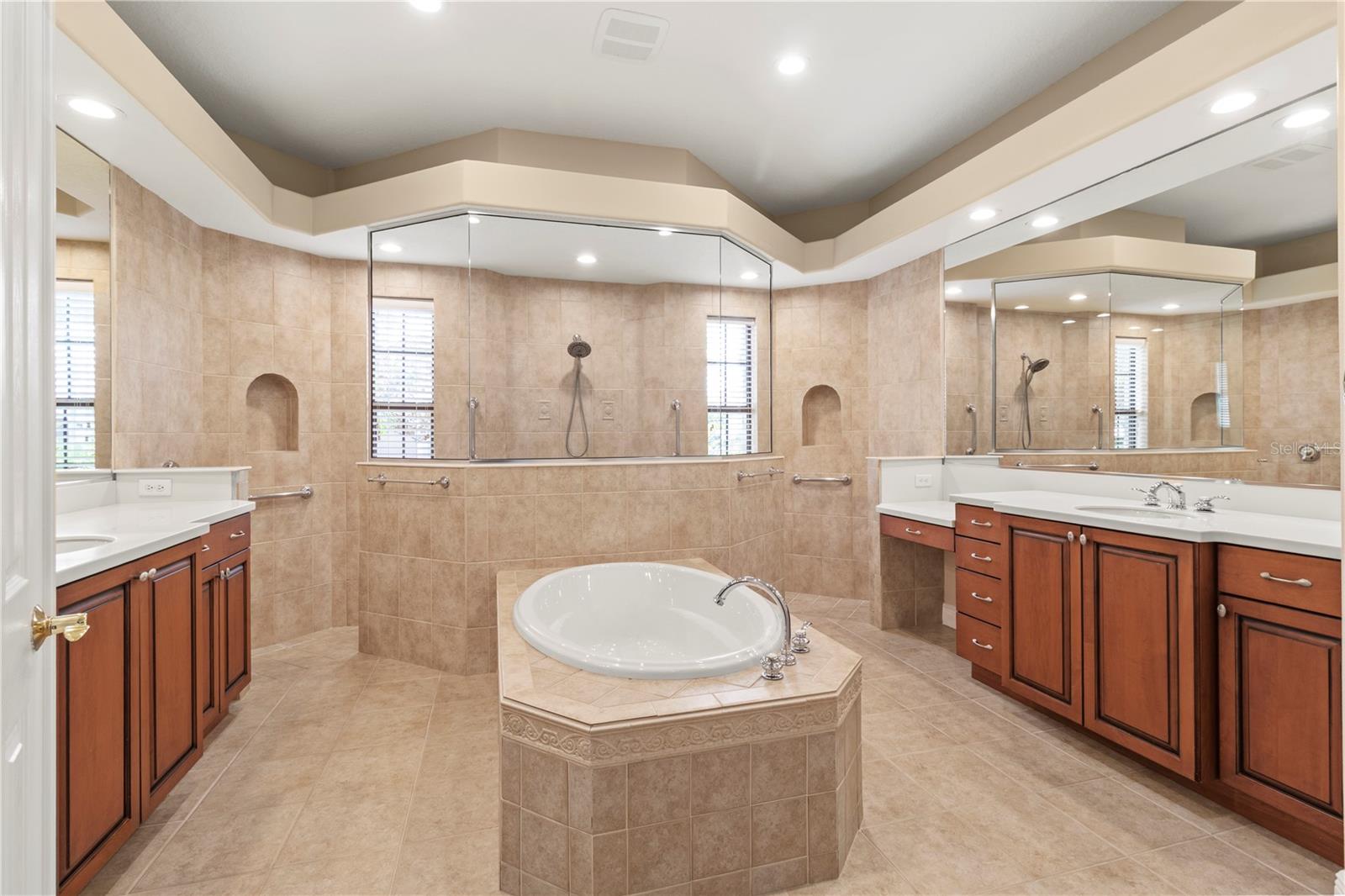 LAKEWOOD RANCH COUNTRY CLUB VILLAGE V&W - Residential Lease