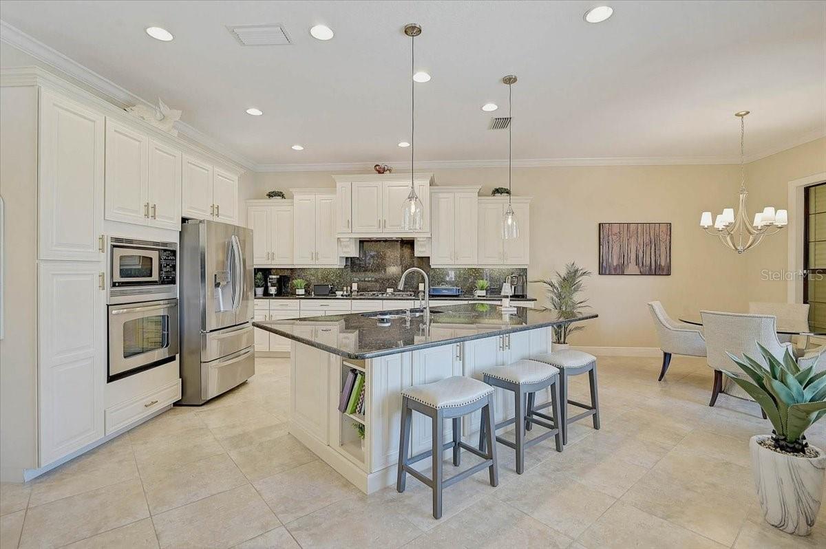 14911 CASTLE PARK TERRACE, LAKEWOOD RANCH, FL, 34202 3 14911 CASTLE PARK TERRACE