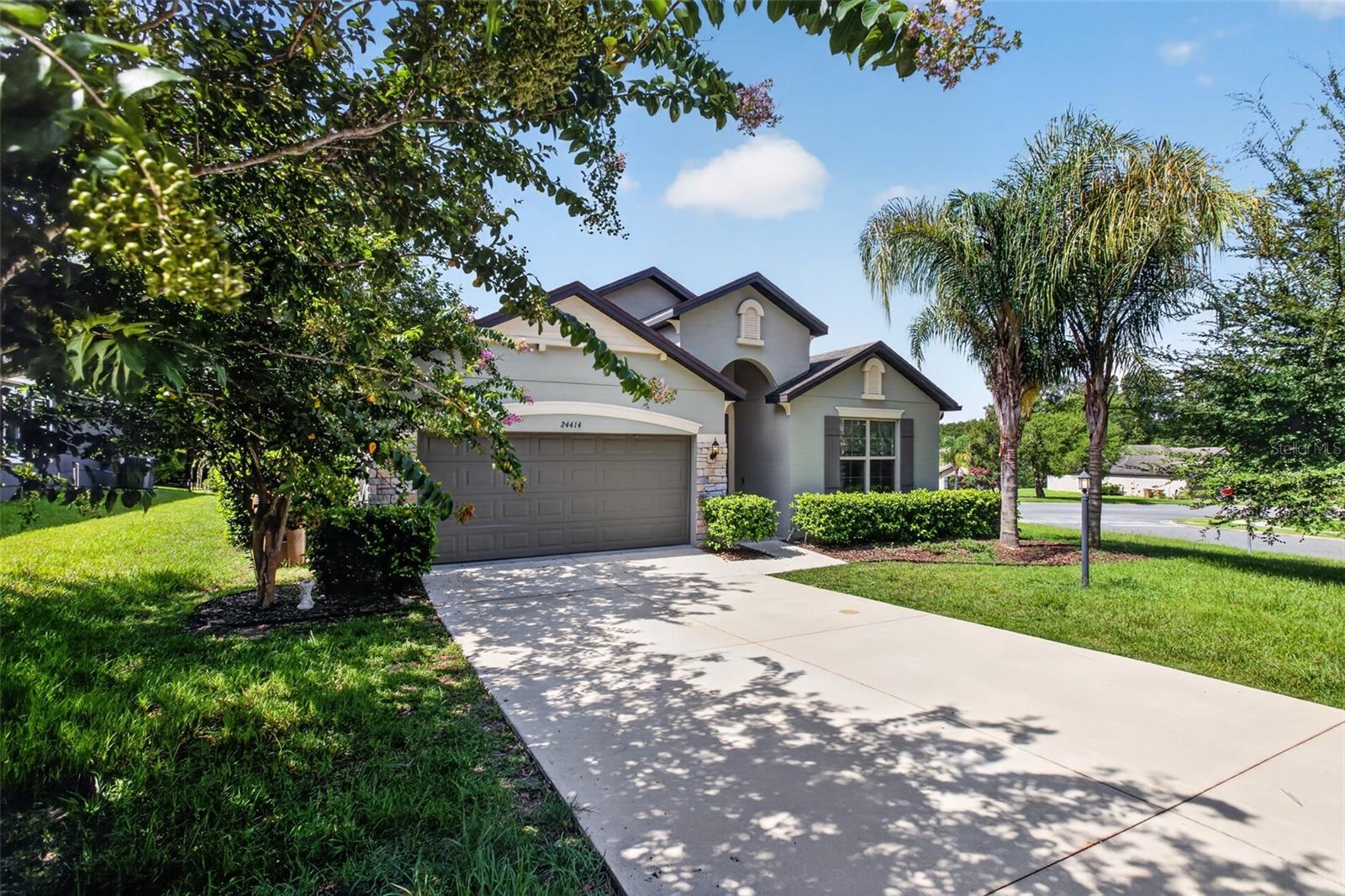 24414 WOODHILL COURT