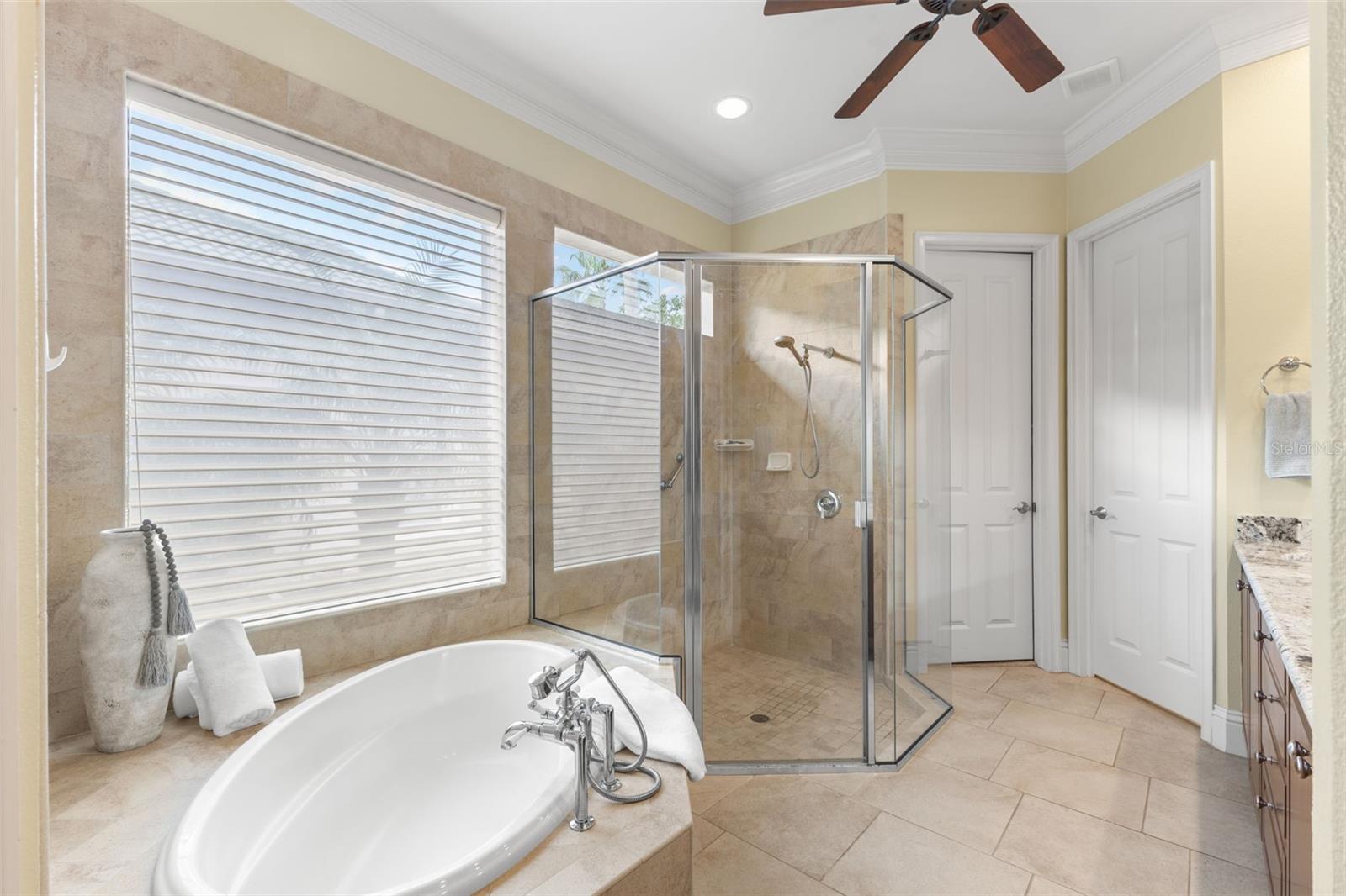 WATERCHASE PH 4 - Residential