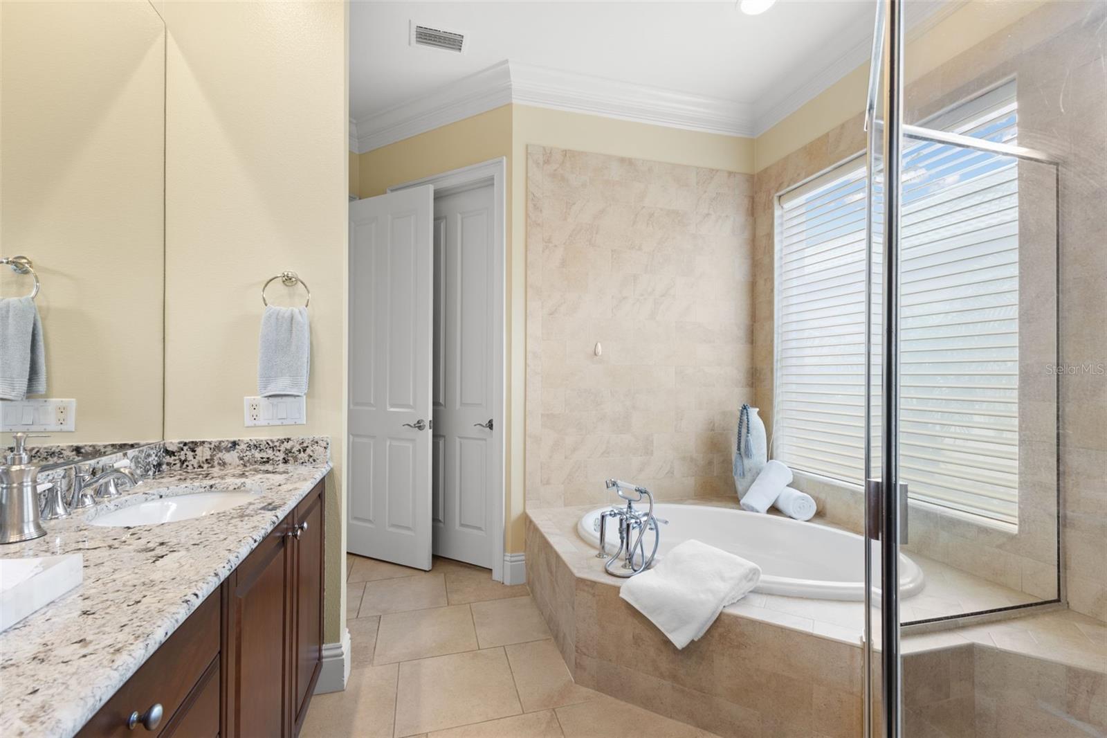 WATERCHASE PH 4 - Residential