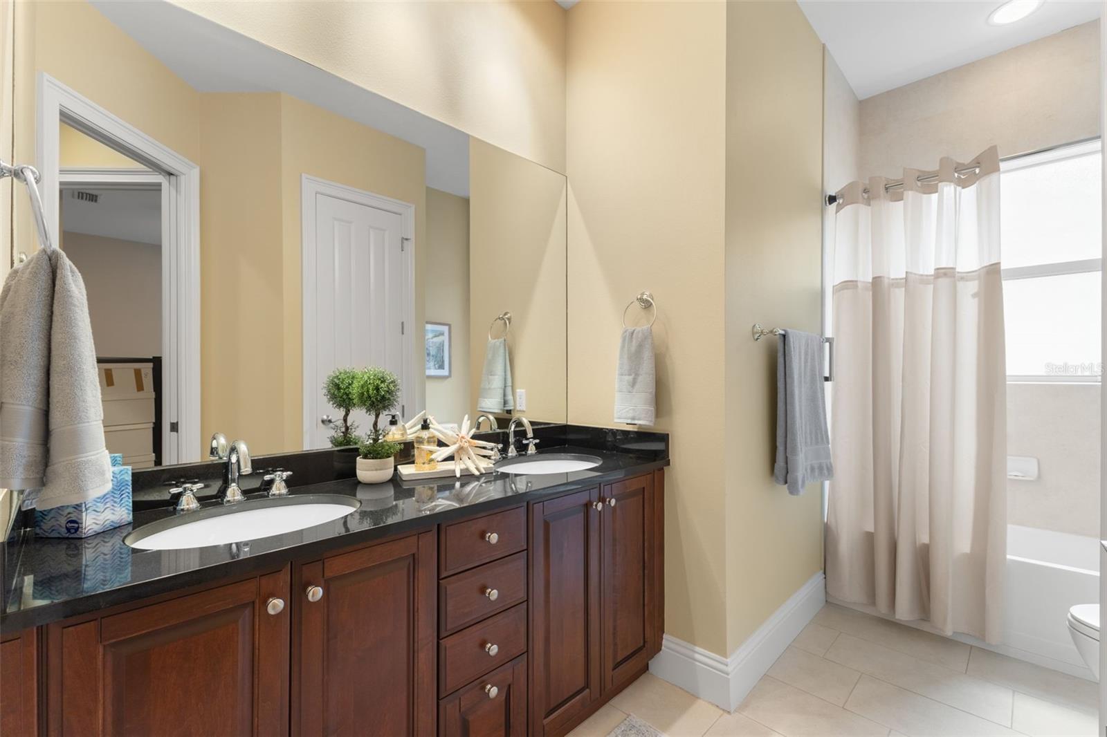 WATERCHASE PH 4 - Residential