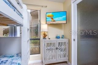 BAY OAKS - Residential