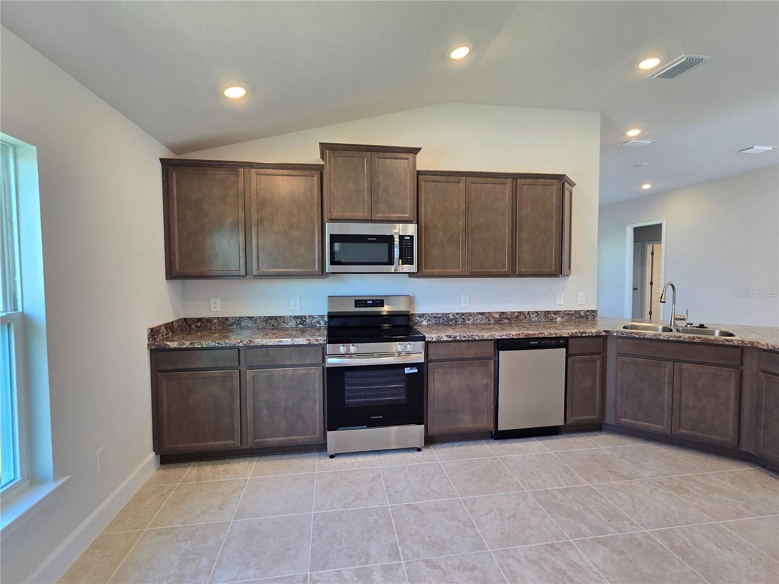 THE FAIRWAYS AT TWISTED OAKS - Residential