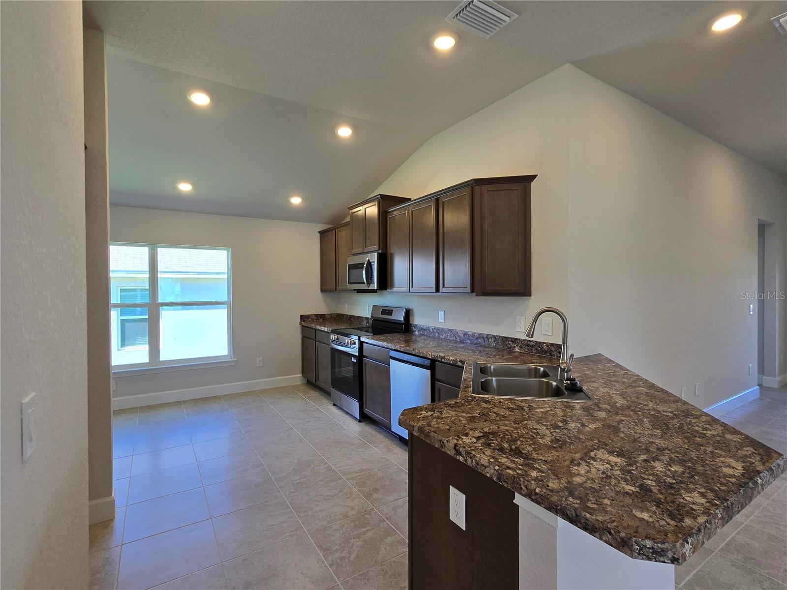 THE FAIRWAYS AT TWISTED OAKS - Residential