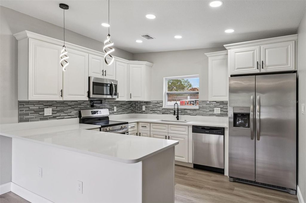 Photo of 5738 Yucatan Drive, Orlando, FL 32807 (MLS # S5144273)