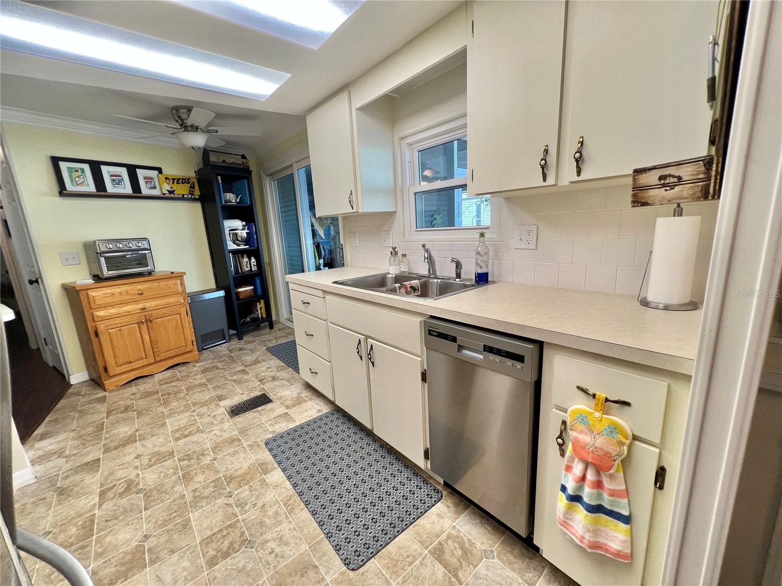 HAWTHORNE AT LEESBURG A COOP - Residential