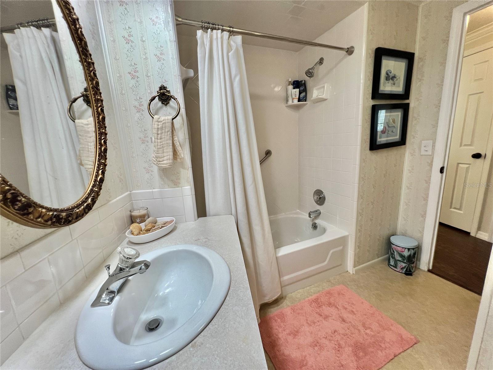 HAWTHORNE AT LEESBURG A COOP - Residential