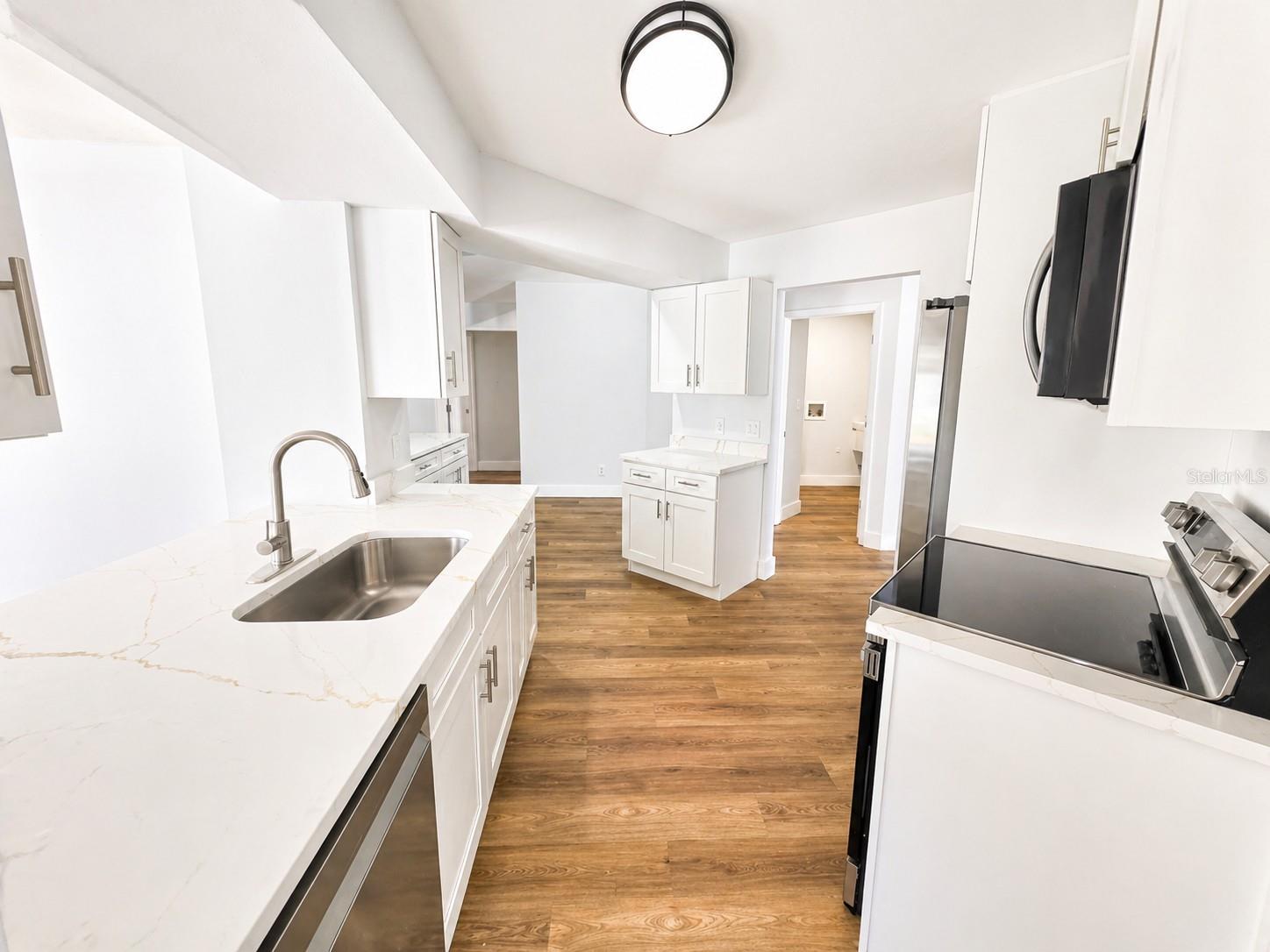SPRING HILL - Residential
