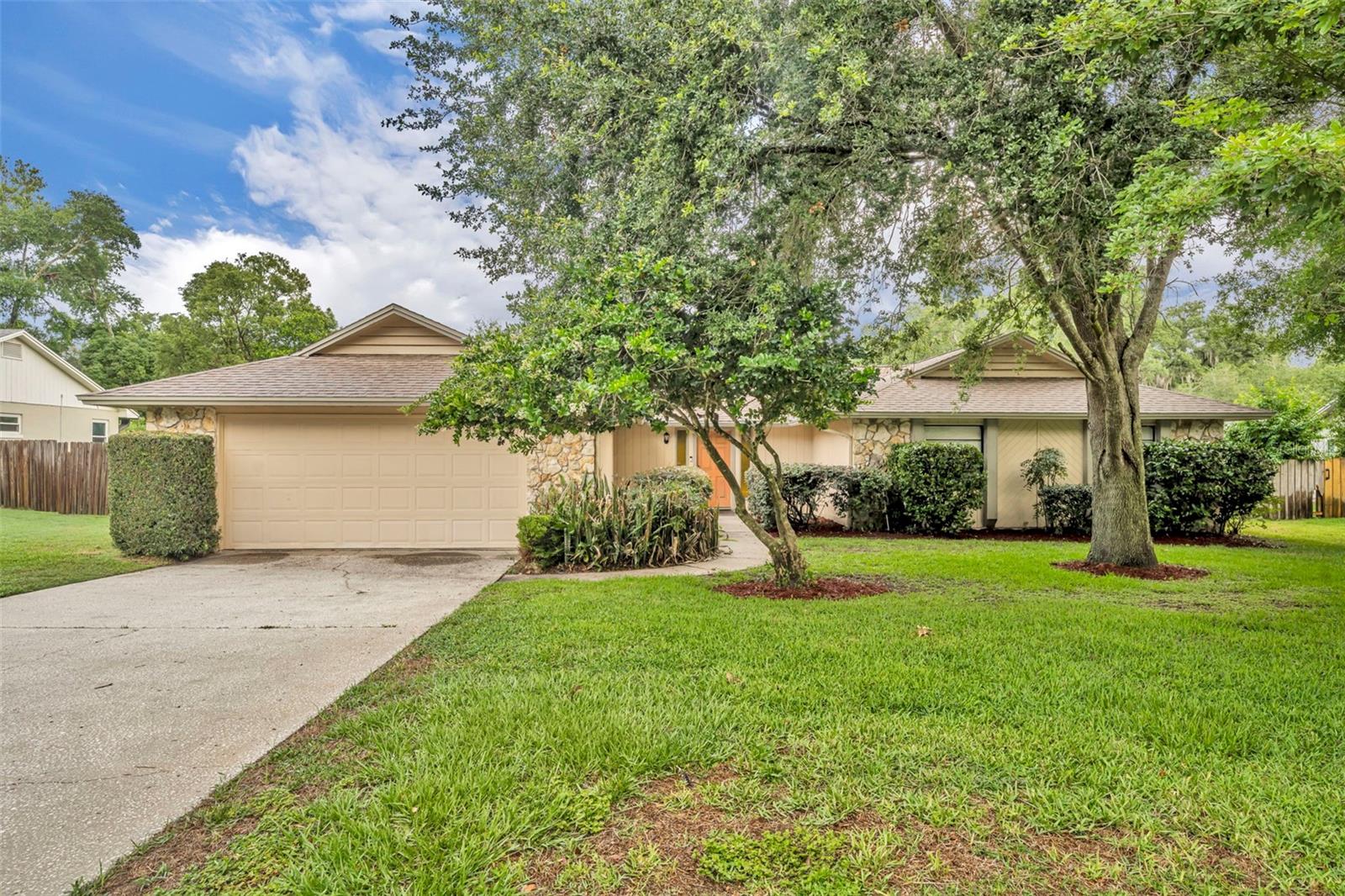 2183 BENT OAK DRIVE