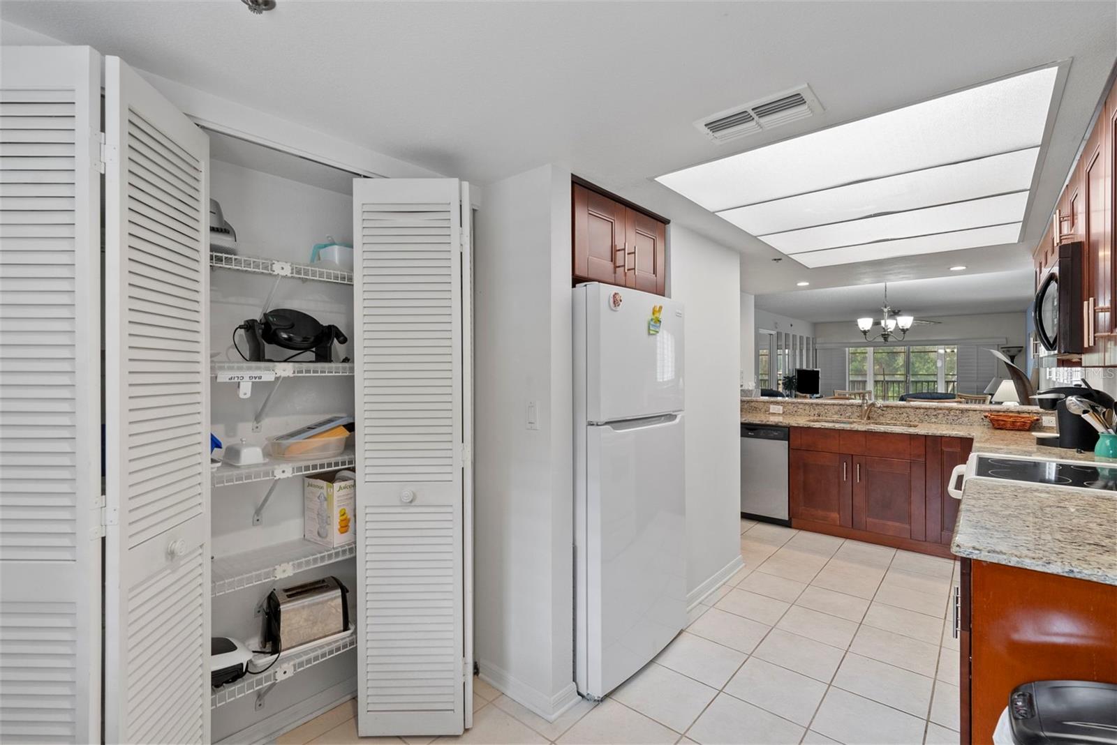 HARBOR GREENS AT YACHT CLUB ESTATES - Residential