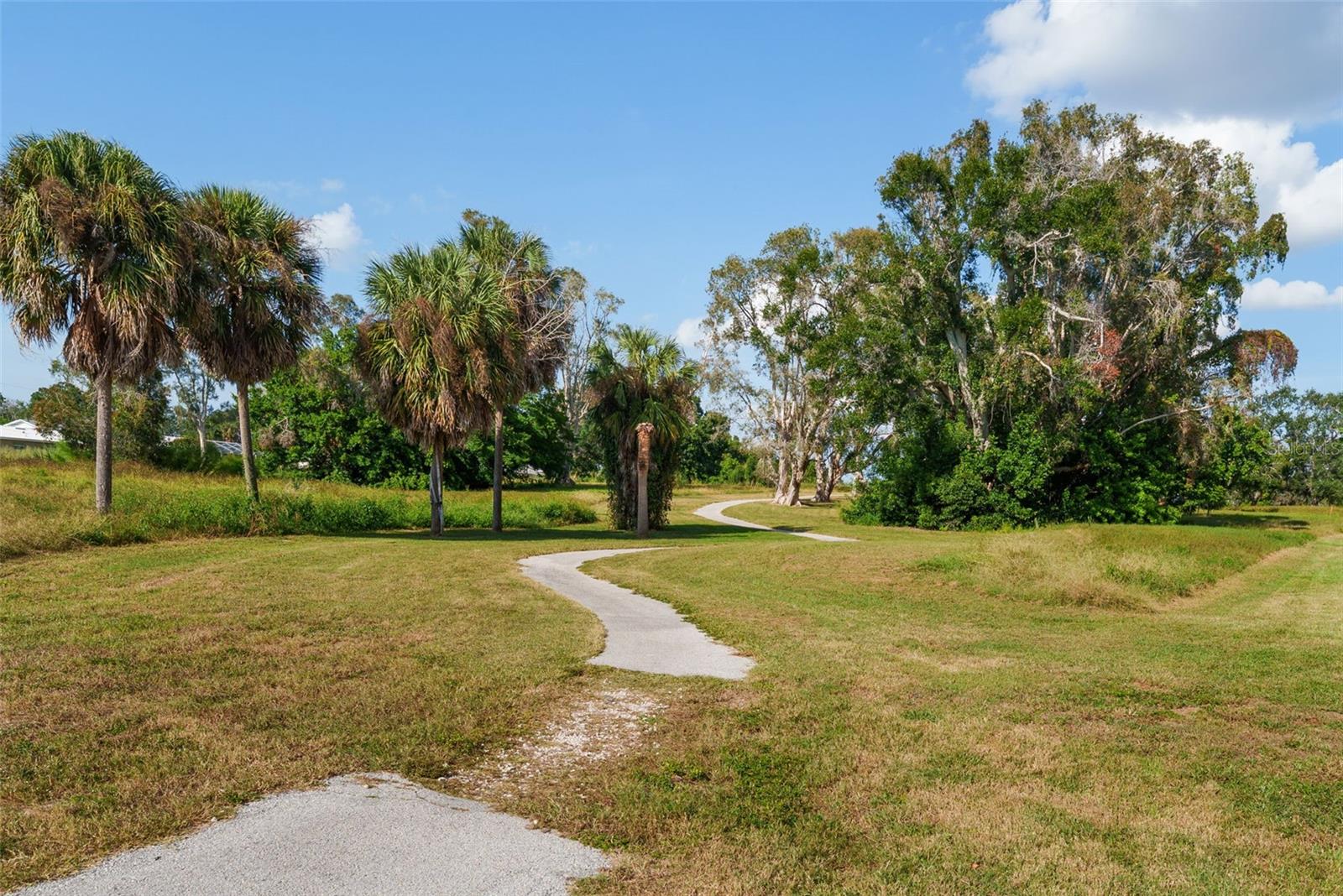 HARBOR GREENS AT YACHT CLUB ESTATES - Residential