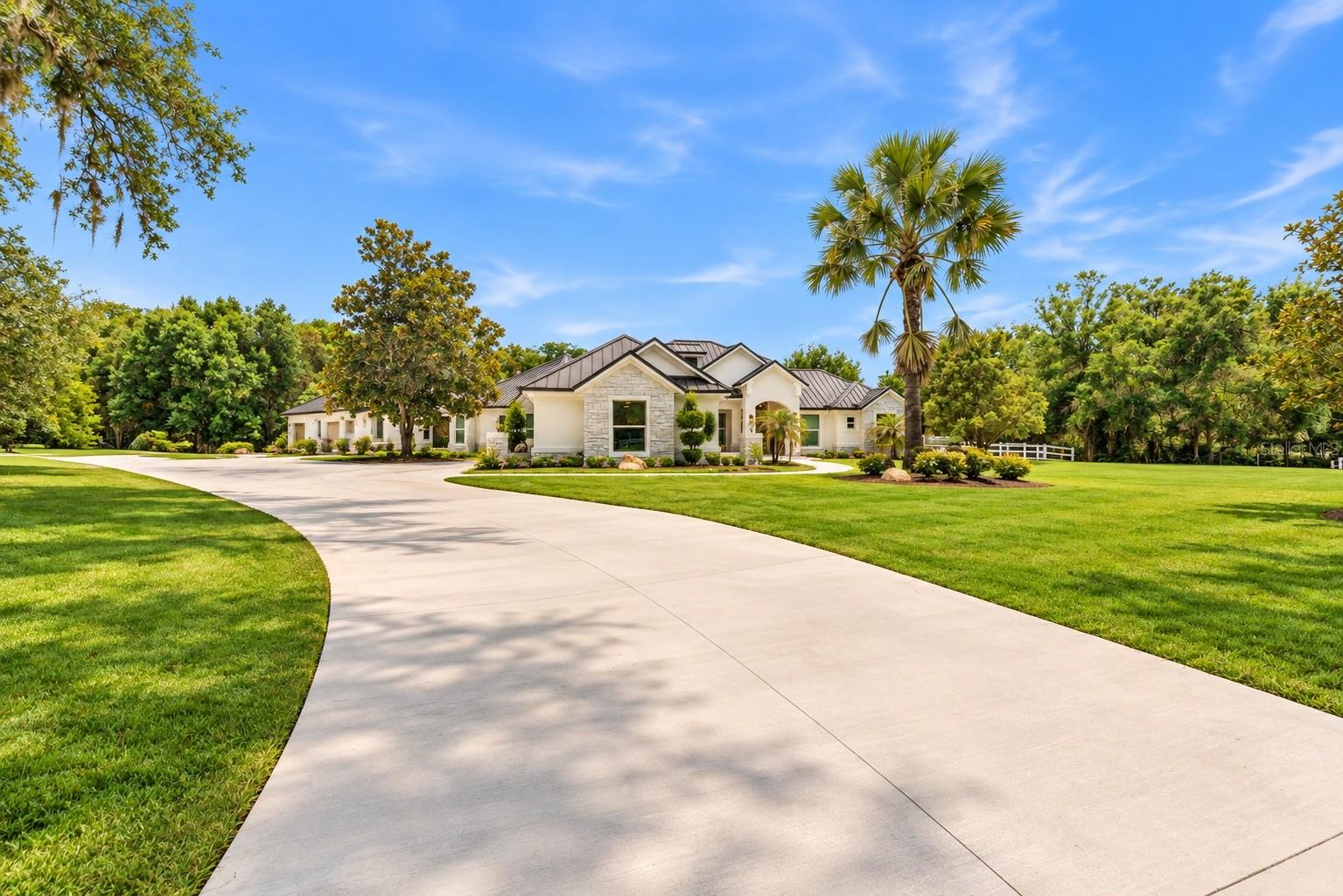 11526 TROTTING DOWN DRIVE