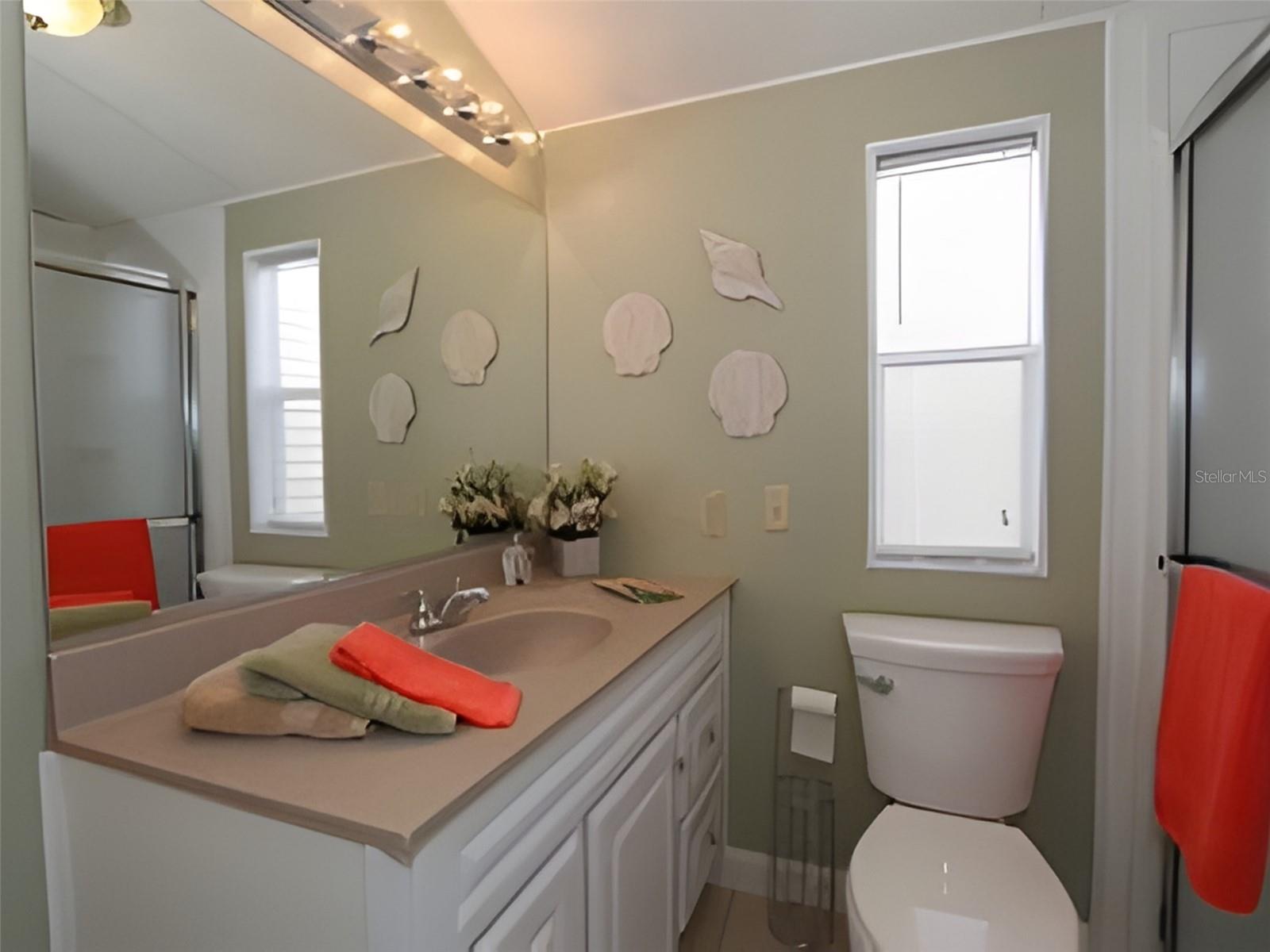 HOLIDAY TRAVEL PARK ENGLEWOOD - Residential