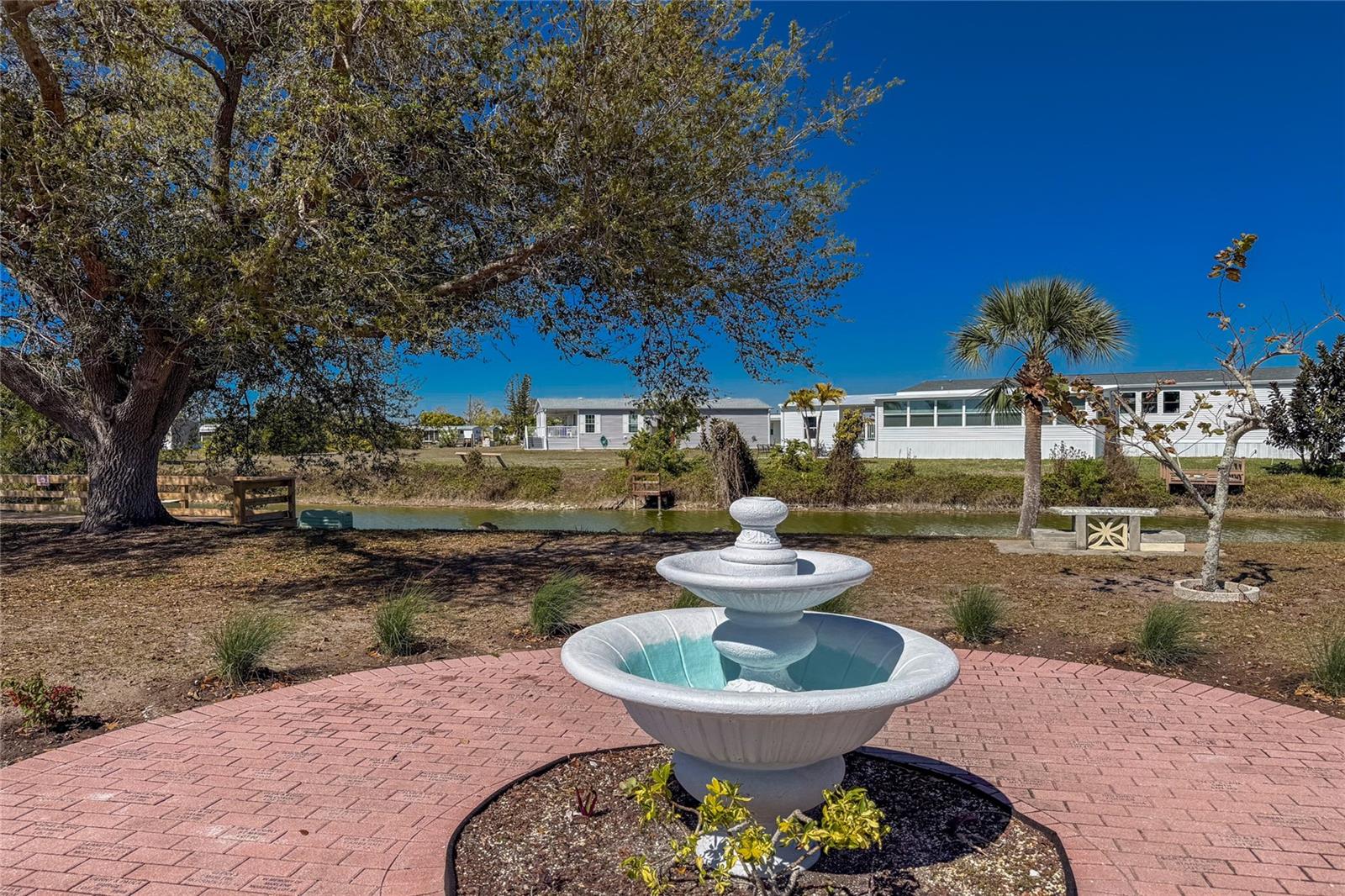 HOLIDAY TRAVEL PARK ENGLEWOOD - Residential