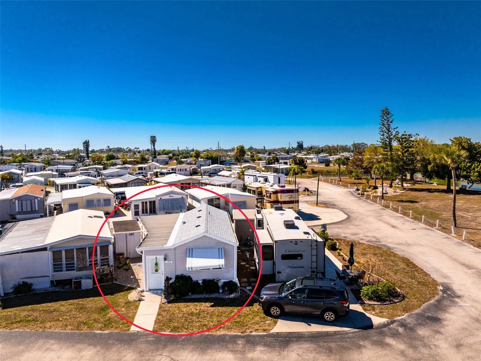 HOLIDAY TRAVEL PARK ENGLEWOOD - Residential