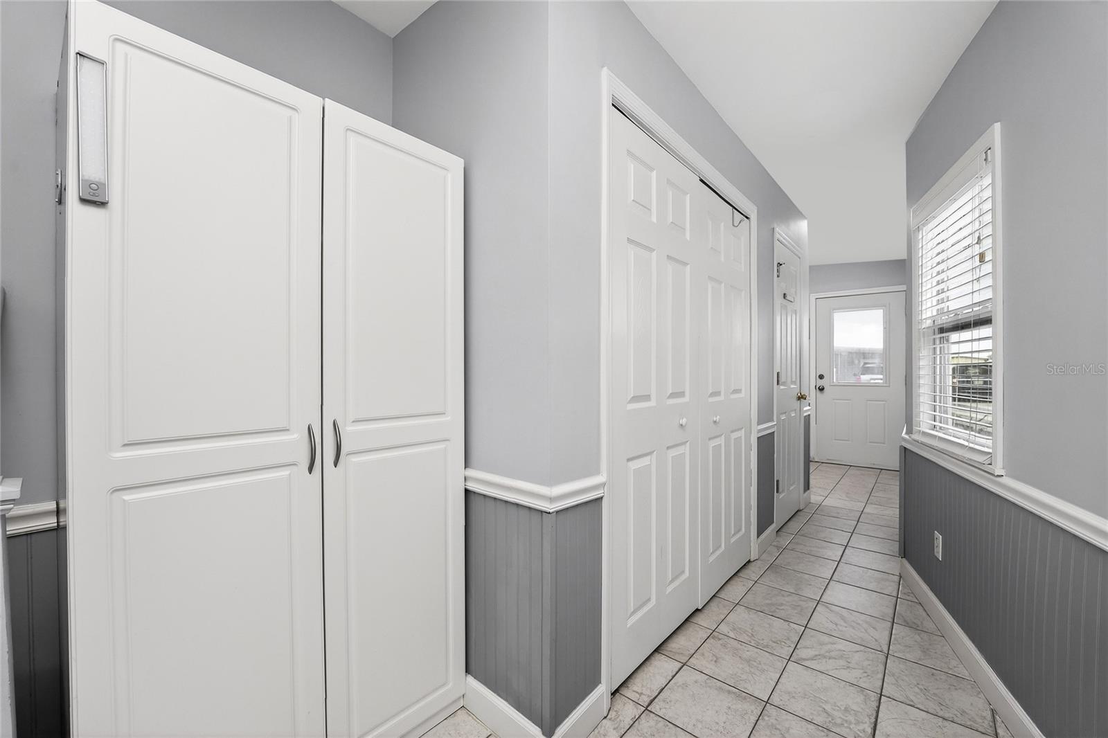 HOLIDAY TRAVEL PARK ENGLEWOOD - Residential