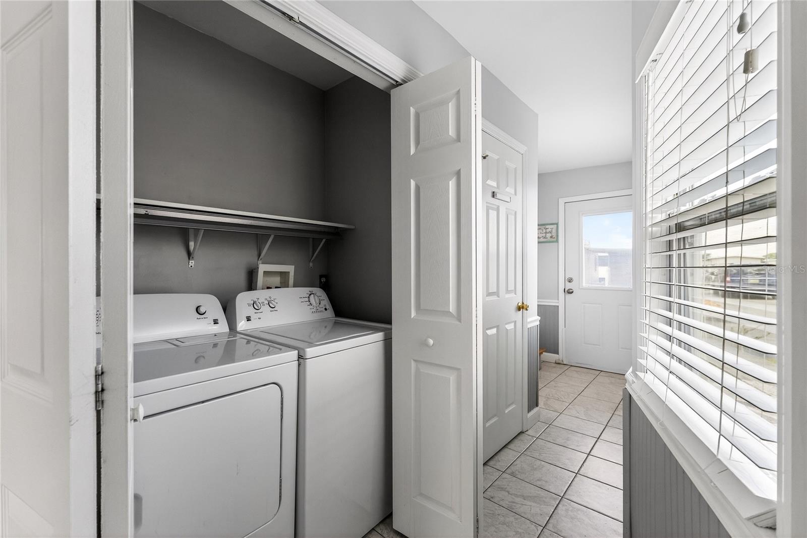 HOLIDAY TRAVEL PARK ENGLEWOOD - Residential