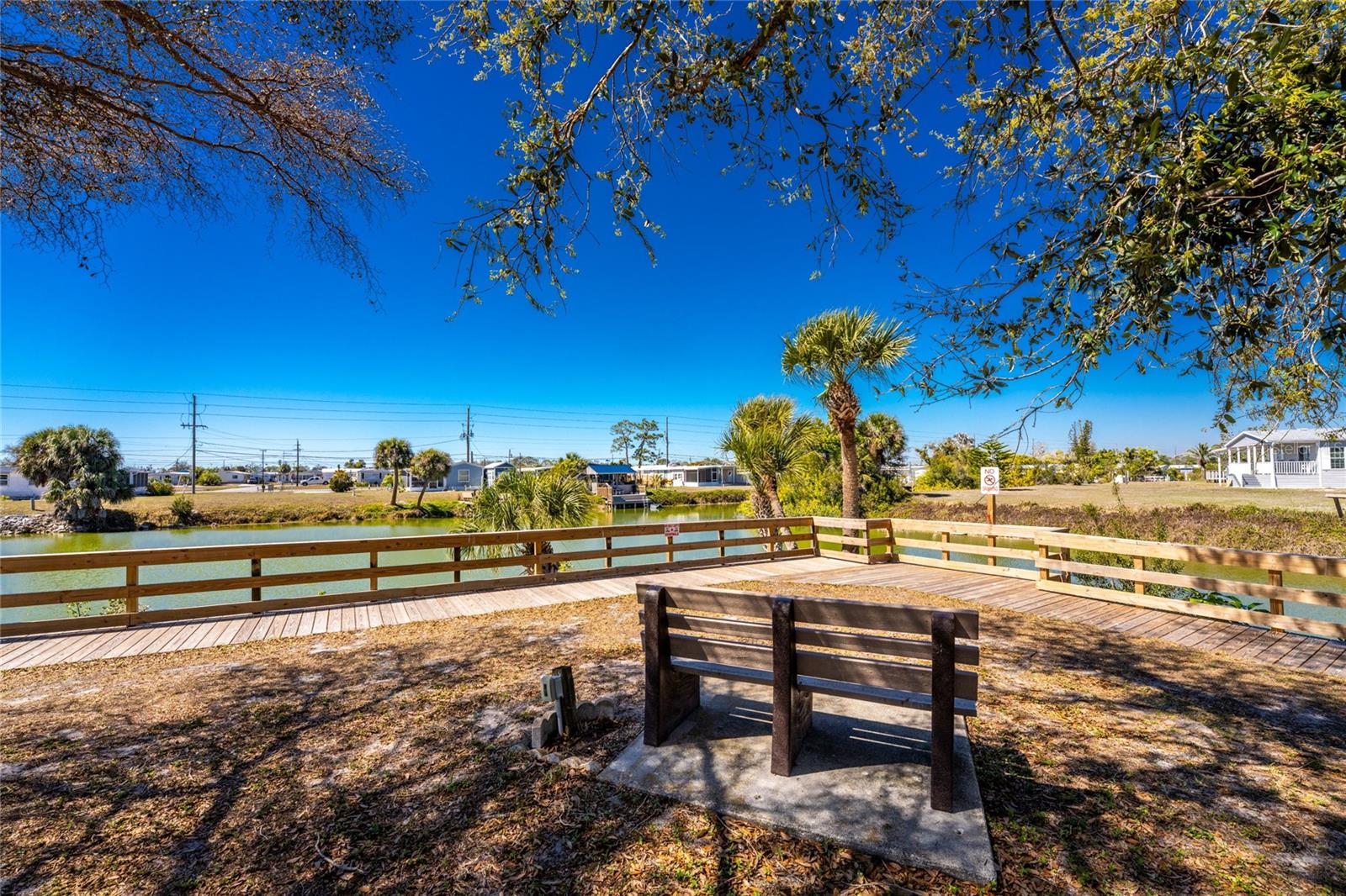 HOLIDAY TRAVEL PARK ENGLEWOOD - Residential