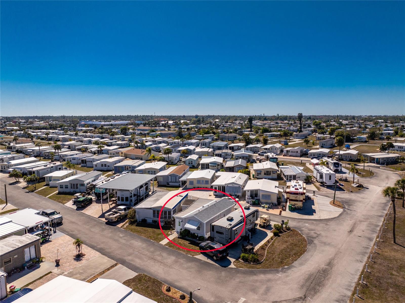 HOLIDAY TRAVEL PARK ENGLEWOOD - Residential